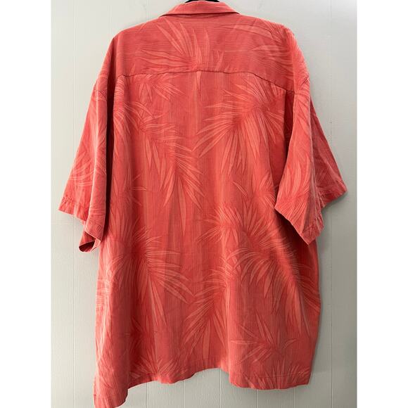 Tommy Bahama Silk Blend Palm Pattern Short Sleeve Button Up - Picture 2 of 5
